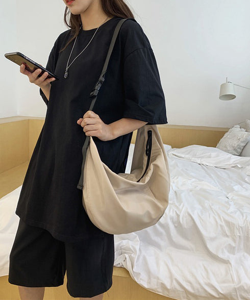 ワンショルダーバッグ大容量 ユニセックス カジュアル ショルダーバッグ 斜め掛け かばん 男女兼用 肩掛けカバン 軽い 通学バッグ シンプル ナイロンバッグ 旅行 88CXH-098